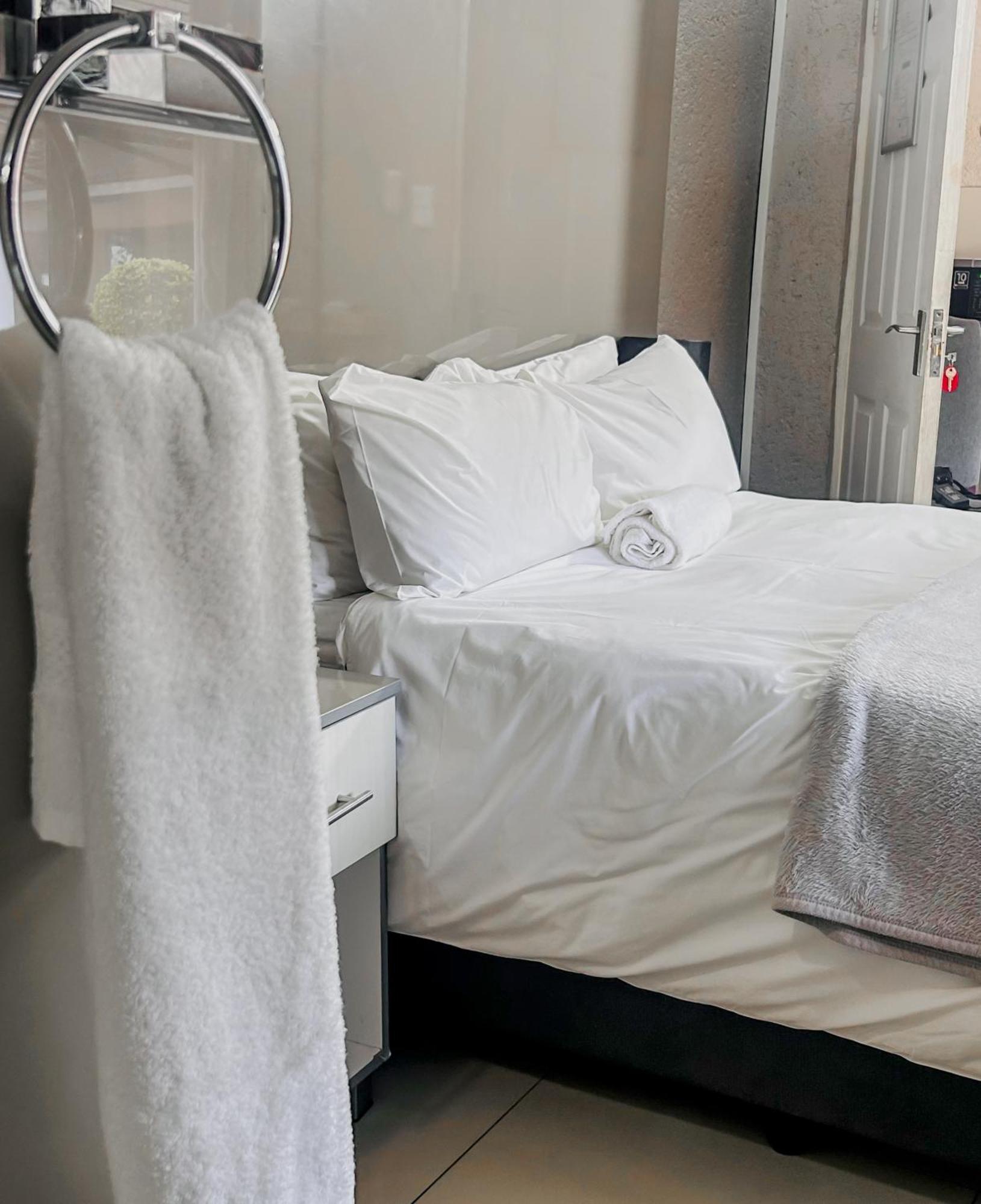 View Inn Exclusive Lodge Mbombela Ngoại thất bức ảnh